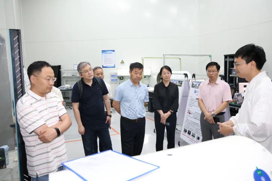 联合南京脑科医院优势专科力量，加快脑磁成像技术临床转化及应用