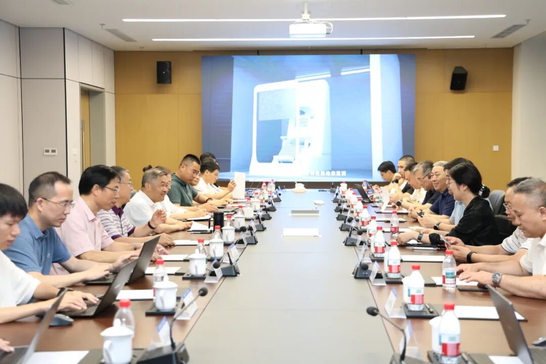 联合南京脑科医院优势专科力量，加快脑磁成像技术临床转化及应用